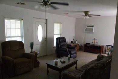 102 Oakridge Ln, McLoud, OK 74851 - photo 3