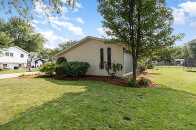 10007 Garfield Ct, Crown Point, IN 46307 - photo 3