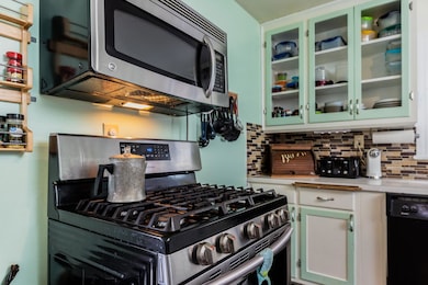 404 Pine Ave, Waynesboro, VA 22980 - photo 5