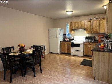 65121 E Lupine Dr, Rhododendron, OR 97049 - photo 5