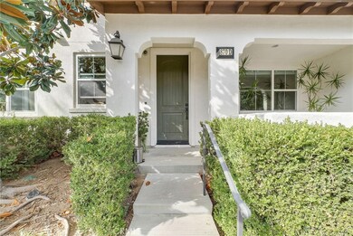 870 E Mountain Way unit D, Azusa, CA 91702 - photo 3