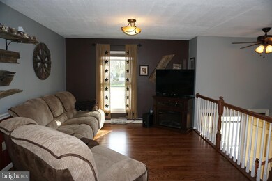 5016 Skylark Dr, La Plata, MD 20646 - photo 2