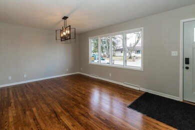 2741 Poplar Dr, Columbus, IN 47203 - photo 7