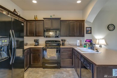 472 Petersen Dr E, Enumclaw, WA 98022 - photo 7