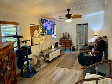 9475 Gray Fox Dr, Weeki Wachee, FL 34613 - photo 3