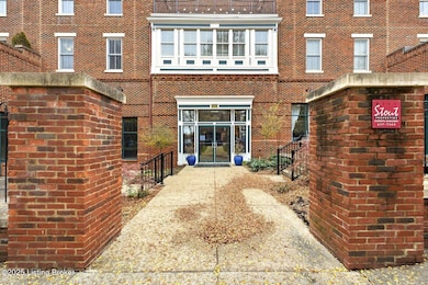 10619 Meeting St unit 212, Prospect, KY 40059 - photo 2