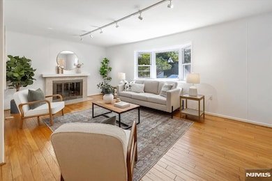 947 E Glen Ave, Ridgewood, NJ 07450 - photo 6