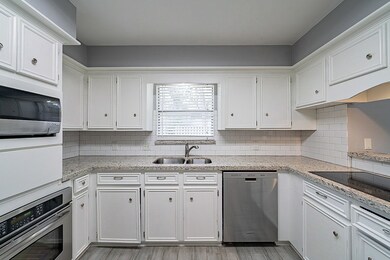 15010 Long Oak Dr, Houston, TX 77070 - photo 4