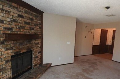 2113 NE 8th St, Moore, OK 73160 - photo 4