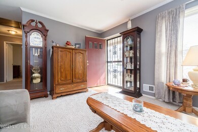 6603 Burlwood Dr, Louisville, KY 40229 - photo 5