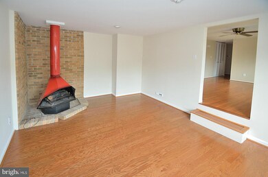 9150 Burke Rd, Burke, VA 22015 - photo 4