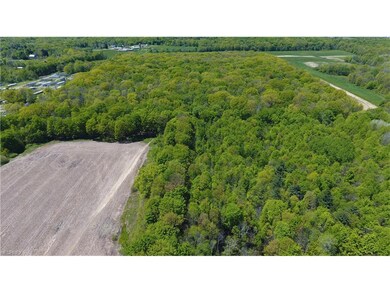 60+ wooded acres for hours of walks and trail ridi