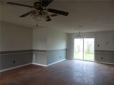 1221 Cinclar Loop, Laplace, LA 70068 - photo 4