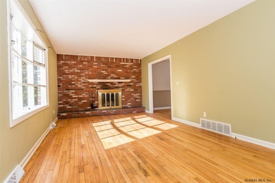 9 Birchtree Ln, Ballston Spa, NY 12020 - photo 3