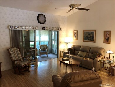 Great Room to Screened Porch Access
