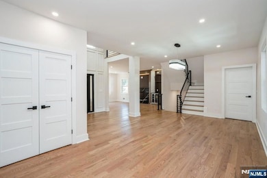 890 Oradell Ave, Oradell, NJ 07649 - photo 7