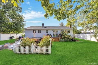 113 Ithaca St, Bay Shore, NY 11706 - photo 6