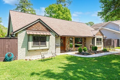 748 W 42nd St, Houston, TX 77018 - photo 4