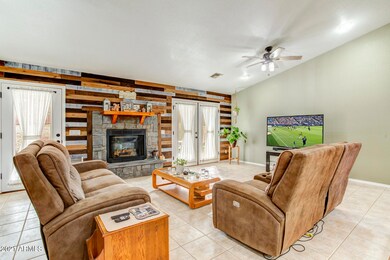 Living Room (1)