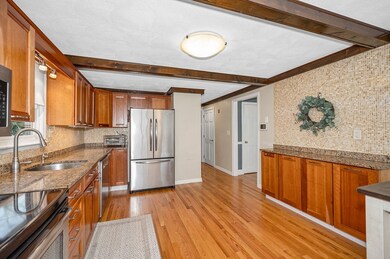 38 Hamilton Ave, Billerica, MA 01821 - photo 6