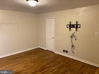 4437 Eldone Rd, Baltimore, MD 21229 - photo 2