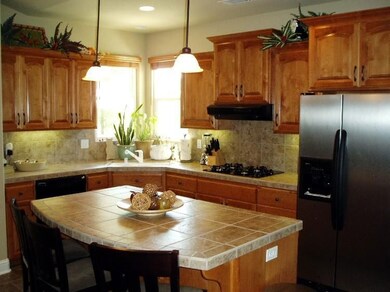 Warm Spring kitchen