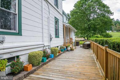 1510 Butter Ln, Reading, PA 19606 - photo 5