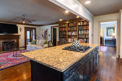 8 Woodbridge Cir-MLS-6