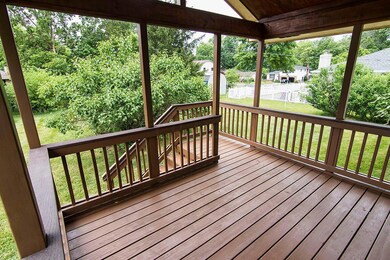 001e-Deck