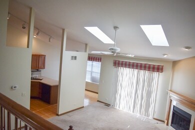 978 Viewpoint Dr, Lake In the Hills, IL 60156 - photo 5