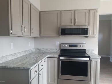 7414 Jonathan Way, Louisville, KY 40228 - photo 5