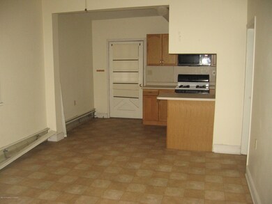 249 Reynolds St, Kingston, PA 18704 - photo 4