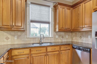 8-web-or-mls-102 Seabrook Ln-8