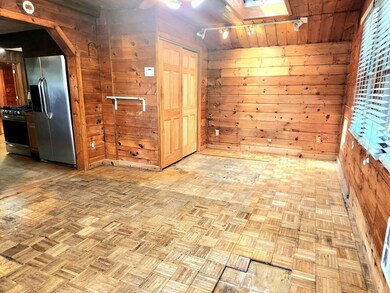 180 N Main St, Uxbridge, MA 01569 - photo 6