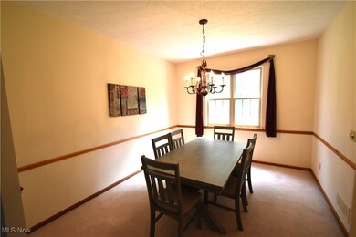 26977 Valeside Ln, Olmsted Falls, OH 44138 - photo 6