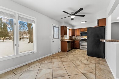 1328 Timberline Dr unit 5A, Joliet, IL 60431 - photo 4