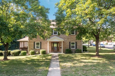 Lots of outdoor living space!