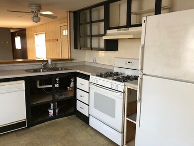 1 Reagan Cir, Allenstown, NH 03275 - photo 4