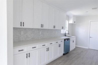 4923 Ventura Ln, Houston, TX 77021 - photo 4