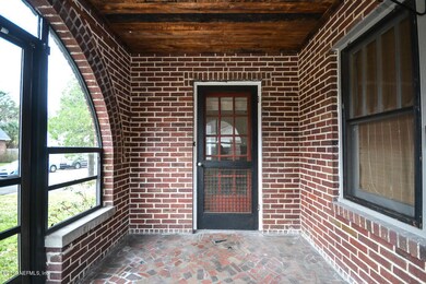 2977 Coral Ct, Jacksonville, FL 32205 - photo 4