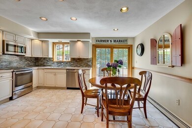 2 Dellanno Ln, Wakefield, MA 01880 - photo 3