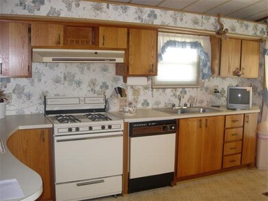 24 Stella Dr, Weymouth, MA 02188 - photo 7