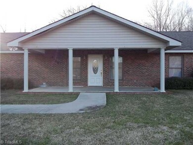 4248 Zoo Pkwy, Asheboro, NC 27205 - photo 2