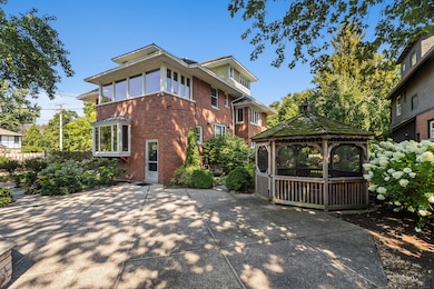 2528 Sheridan Rd, Evanston, IL 60201 - photo 5