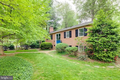 6705 Beacon Ln, Falls Church, VA 22043 - photo 3