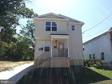 5525 C St SE, Washington, DC 20019 - photo 2