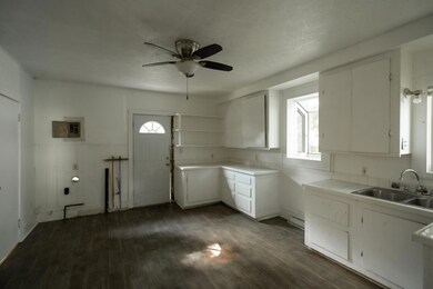 917 S Missouri-4