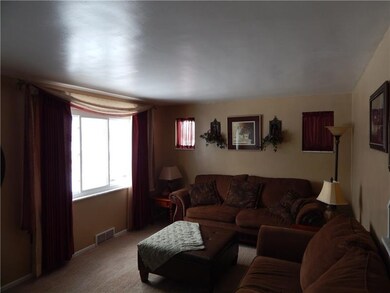 925 Chaplin St, Conway, PA 15027 - photo 2