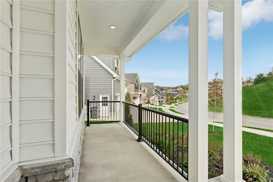 410 Barons Ct, Peters Township, PA 15637 - photo 3