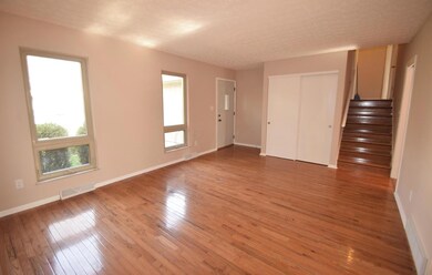 5364 Hollister St, Columbus, OH 43235 - photo 2